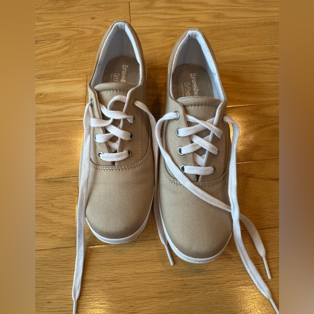 Grasshoppers Ortholite Sneakers Size 6